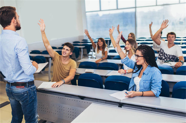 花溪区第六中学如何？管理教学怎么样？