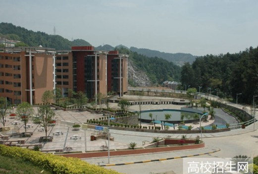 贵州电子科技职业学院图片