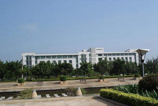贵阳市中华职业学校图片