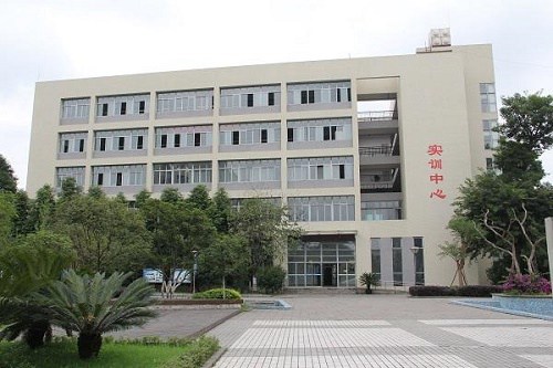 贵州省福泉市职业高级中学报名条件是什么