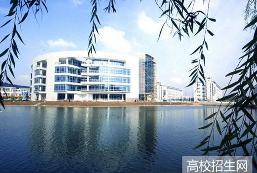 南京信息职业技术学院图片