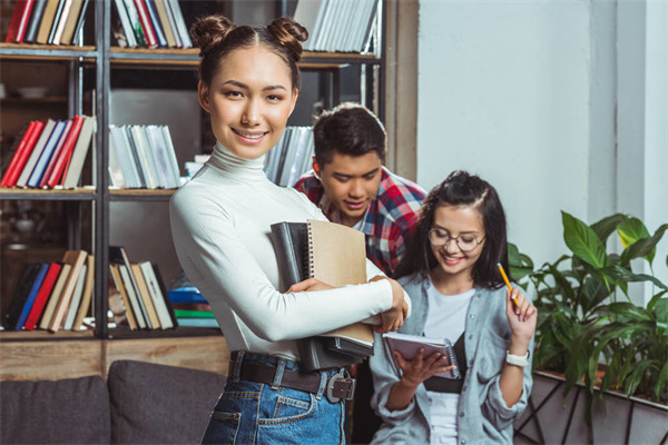 马来西亚理科大学相当于国内的什么学校，院校专业设置介绍