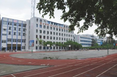 荣县技工学校是公办还是民办学校？