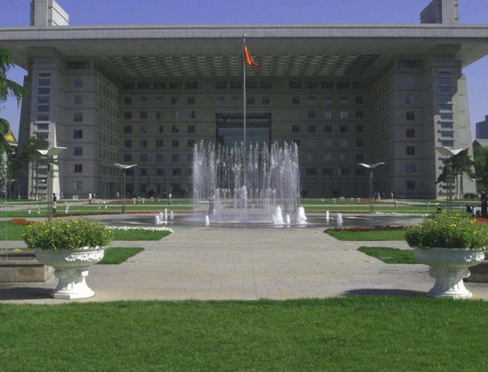  北京师范大学寝室宿舍条件与学校食堂环境图片