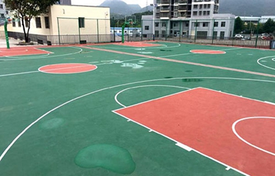  四川省自贡市第十四中学是民办学校还是公办学校？