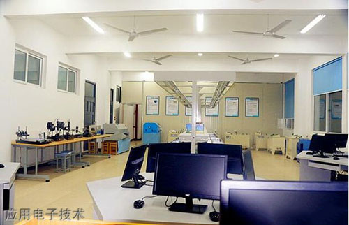 重庆电讯职业学院应用电子技术